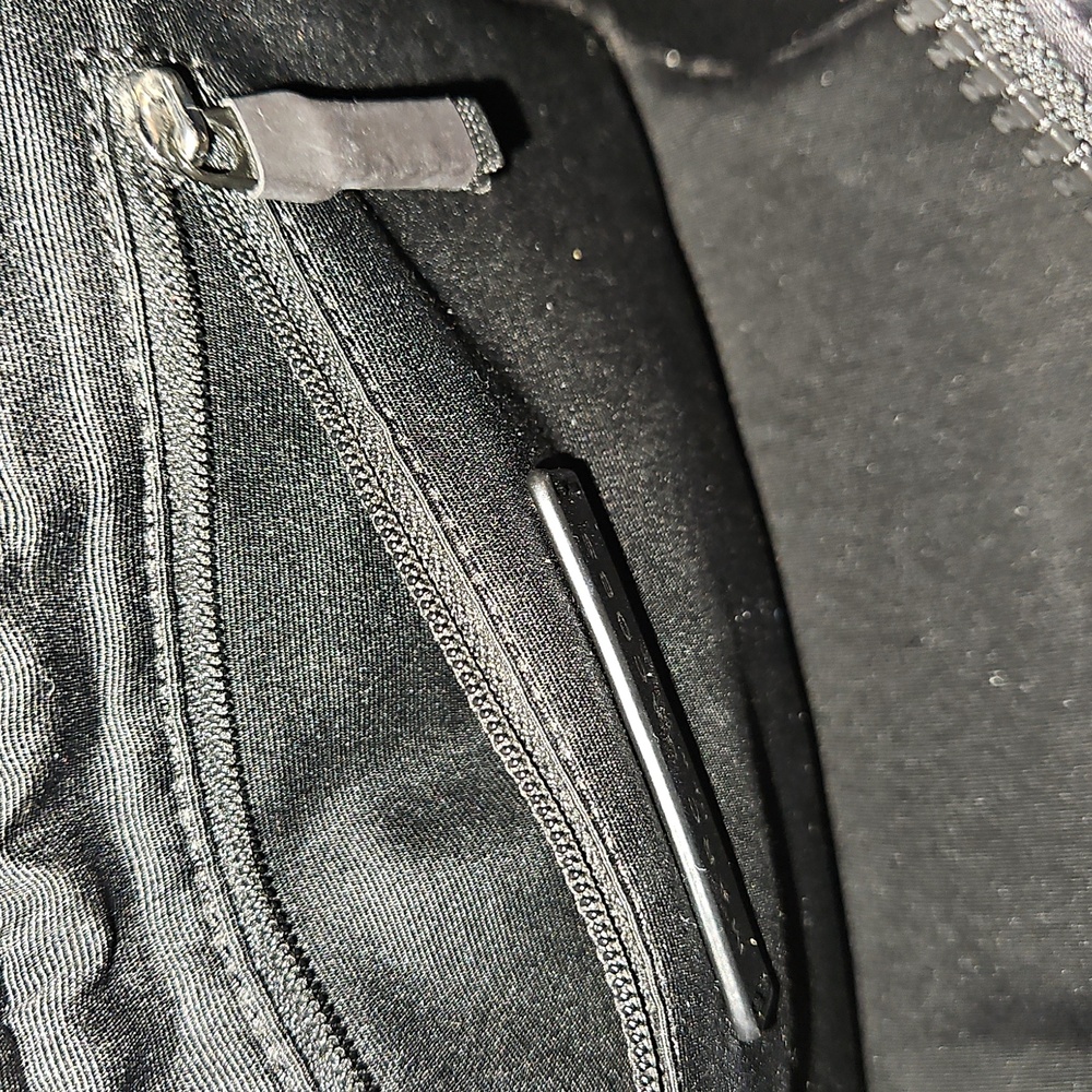 Marc Jacobs Black Crossbody Tote with Logo Patch - Picture 7 of 13